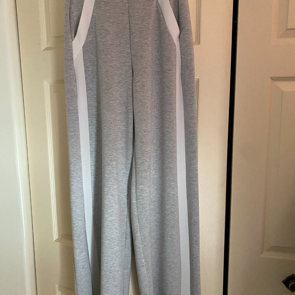 Spanx Air Essentials Track Pant Gray/White - Size Medium/long - inseam 34"